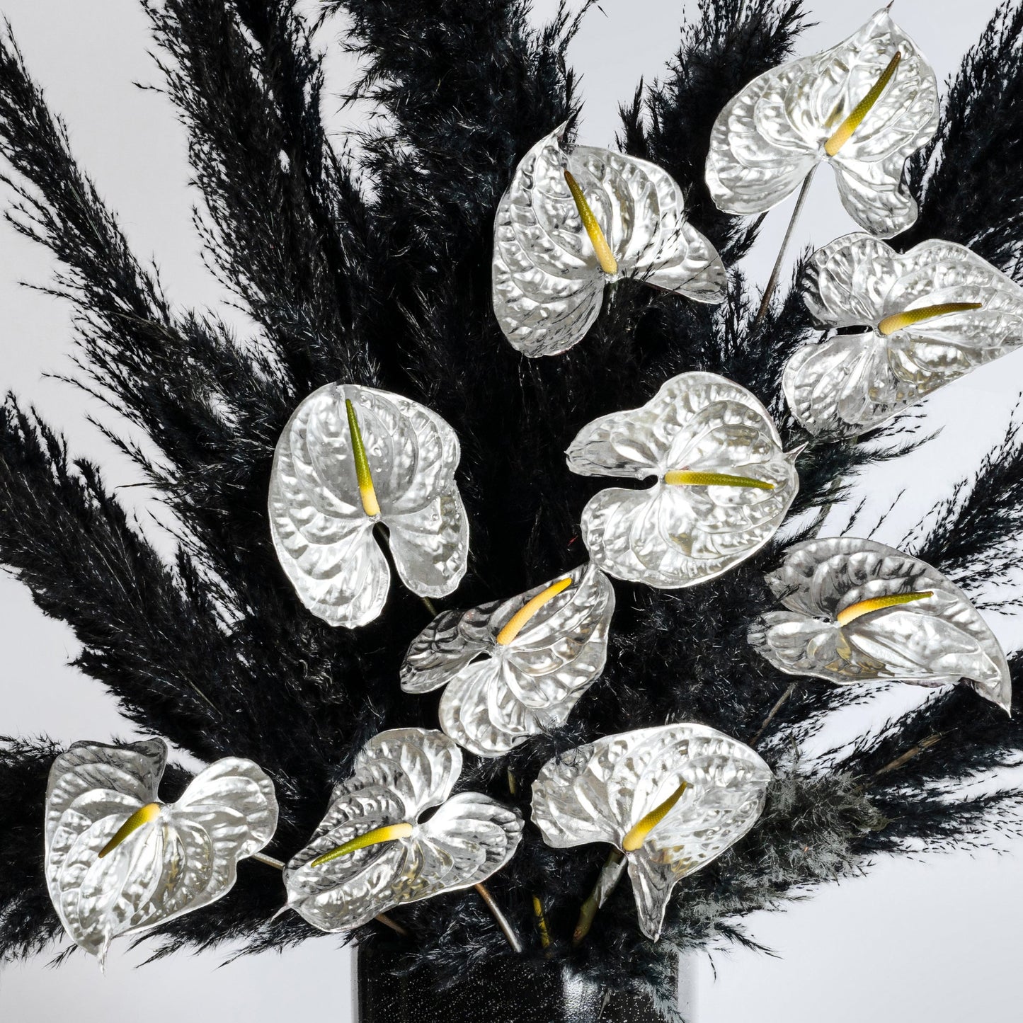 silver flowers black free flower delivery dubai